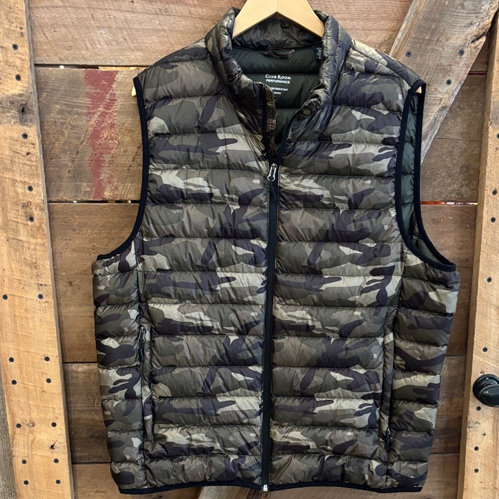 NWOT goose down camouflage vest